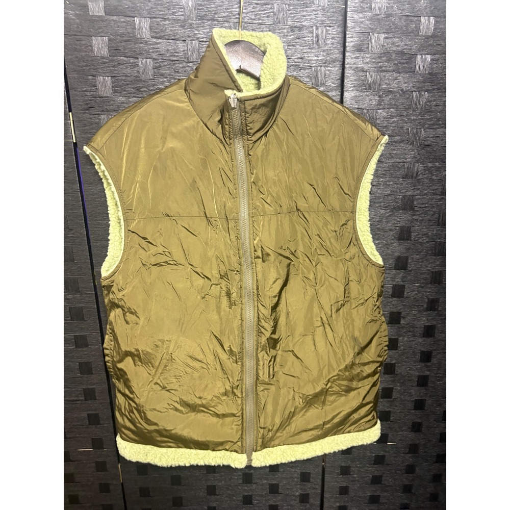 Initial reversible fleece vest women's green size L/XL wool/ acrylic/poly blend